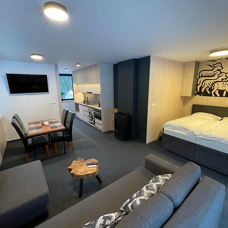 Apartman A29-2, Hrabovo, ルジョムベロク エクステリア 写真